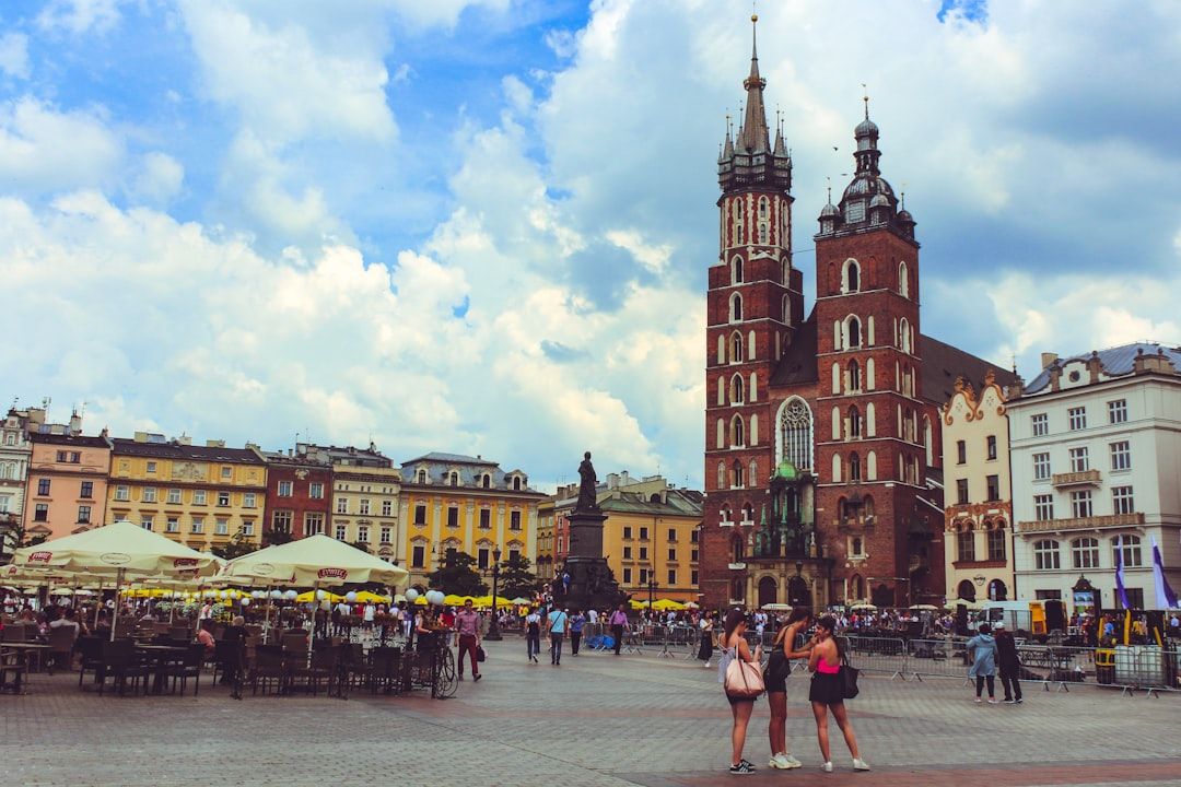 Airport choice on short-haul in Kraków